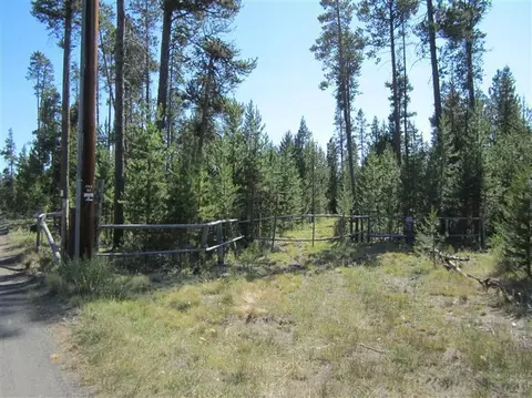 15431 6th St, La Pine, OR 97739 photo 1