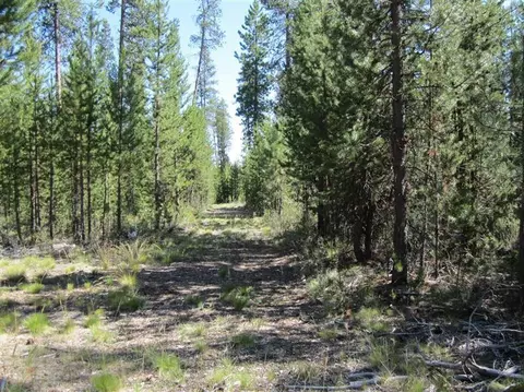 15431 6th St, La Pine, OR 97739 photo 5