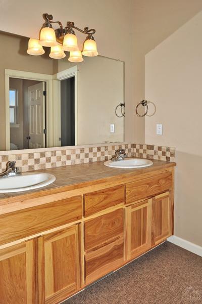 62688 NE Larkview, Bend, OR 97701 photo 8
