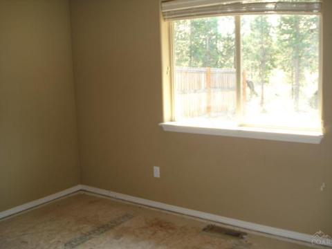 16477 Riley Dr, La Pine, OR 97739 photo 8
