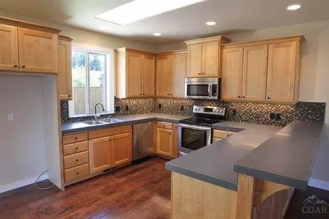 61182 Hilmer Creek Dr, Bend, OR 97702 photo 3