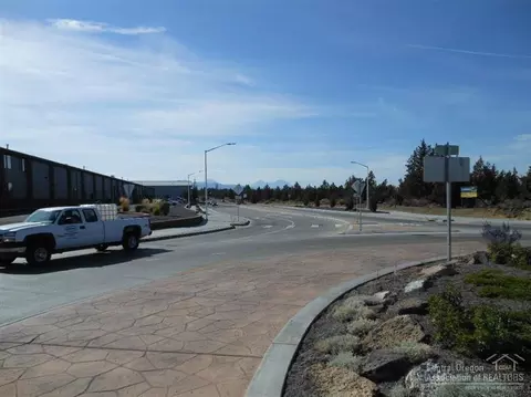 63165 18th St, Bend, OR 97701 photo 5