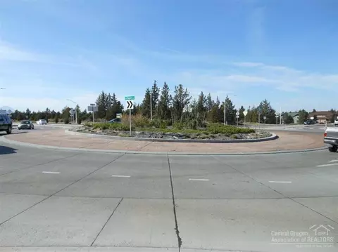 63165 18th St, Bend, OR 97701 photo 4