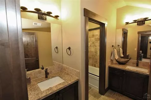 56394 Fireglass Loop, Bend, OR 97707 photo 9