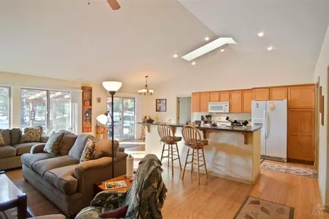56359 Stellar Dr, Bend, OR 97707 photo 3