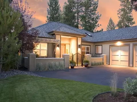 61458 Tam Mcarthur Loop, Bend, OR 97702 photo 1