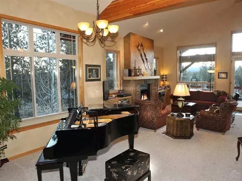 338 NW Phils Loop, Bend, OR 97701 photo 5