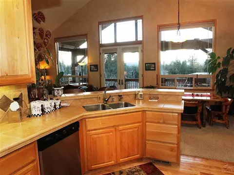 338 NW Phils Loop, Bend, OR 97701 photo 14