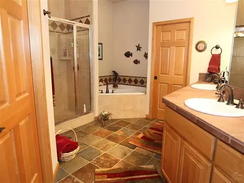 338 NW Phils Loop, Bend, OR 97701 photo 17