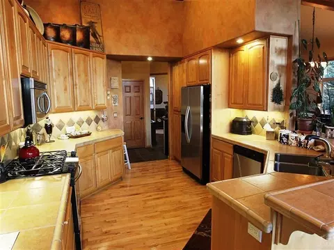 338 NW Phils Loop, Bend, OR 97701 photo 13