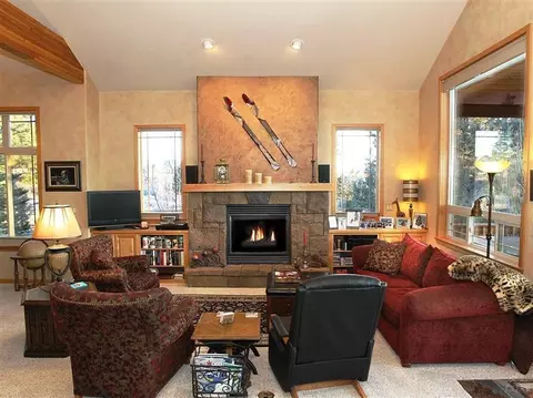 338 NW Phils Loop, Bend, OR 97701 photo 9