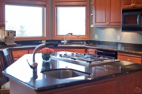 2039 NW Perspective, Bend, OR 97701 photo 11