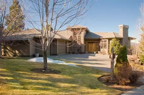 2039 NW Perspective, Bend, OR 97701 photo 2