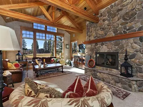 61764 Tam Mcarthur Loop, Bend, OR 97702 photo 3