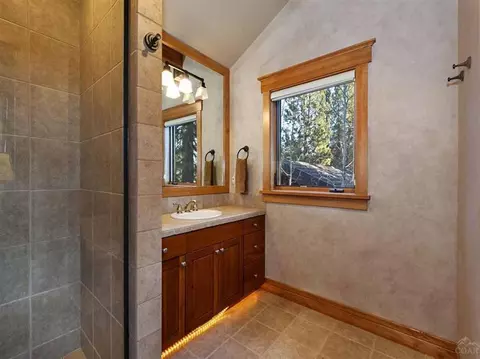 61764 Tam Mcarthur Loop, Bend, OR 97702 photo 13