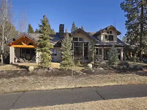 61764 Tam Mcarthur Loop, Bend, OR 97702 photo 23