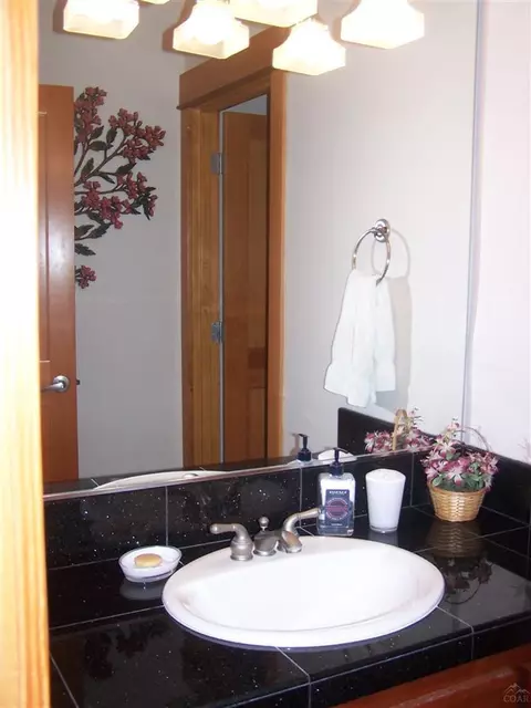 683 Goshawk Dr, Redmond, OR 97756 photo 16