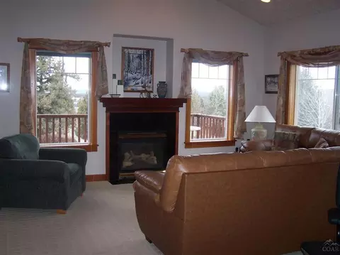 683 Goshawk Dr, Redmond, OR 97756 photo 3