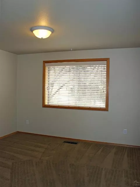 61215 Victory Loop, Bend, OR 97702 photo 6