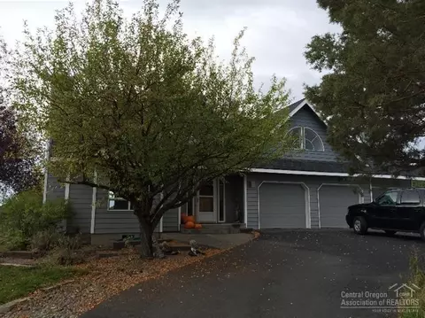 22555 Mcardle Rd, Bend, OR 97702 photo 2