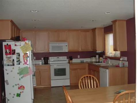 545 E D St, Culver, OR 97734 photo 3