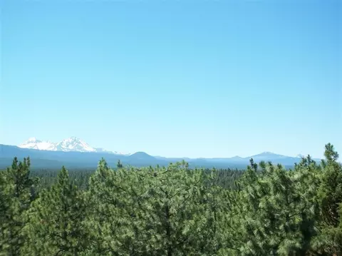 19085 Saddleback Ln, Bend, OR 97701 photo 2
