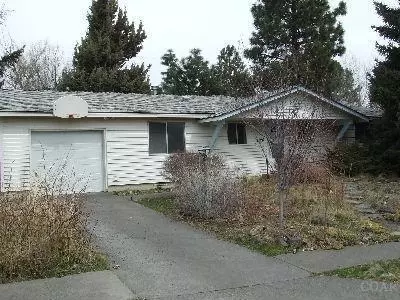 1324 NE Thompson Dr, Bend, OR 97701 photo 1