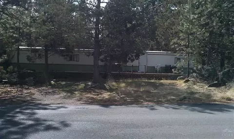 61676 Cedarwood Dr, Bend, OR 97702 photo 1