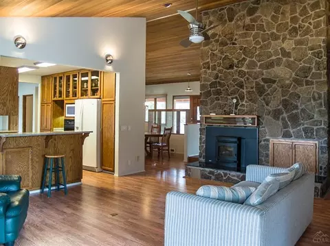 22070 Quebec Dr, Bend, OR 97702 photo 9