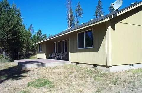 53762 Bridge Dr, La Pine, OR 97739 photo 4