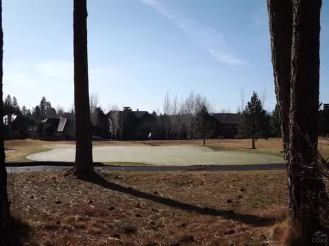 19232 Green Lakes Loop, Bend, OR 97702 photo 1
