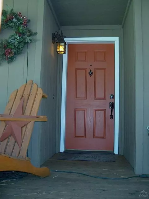 19111 Shoshone, Bend, OR 97702 photo 3