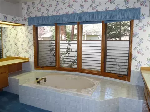 60673 Teton Ct, Bend, OR 97702 photo 10