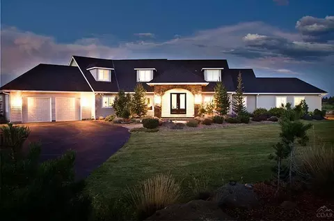 64892 Simon Rd, Bend, OR 97701 photo 2