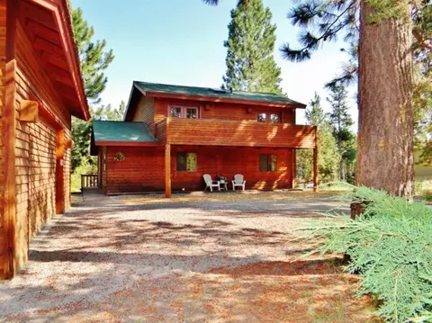 56176 Stellar Dr, Bend, OR 97707 photo 1