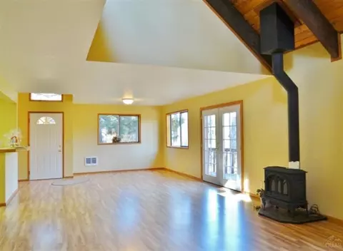 56176 Stellar Dr, Bend, OR 97707 photo 4