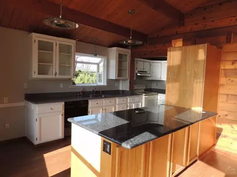 62581 Eagle Rd, Bend, OR 97701 photo 2