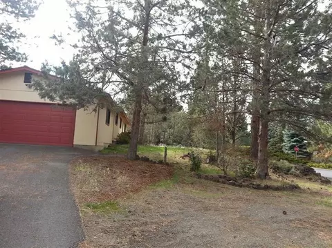 80 SE Craven Rd, Bend, OR 97702 photo 3
