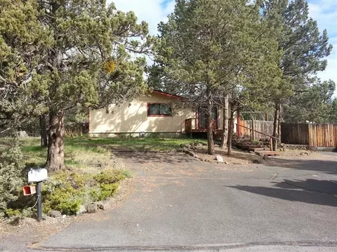 80 SE Craven Rd, Bend, OR 97702 photo 2