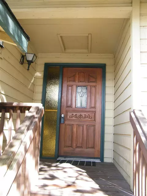 1684 NE Carson Way, Bend, OR 97701 photo 2