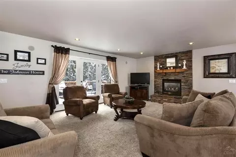 4010 NW Northcliff, Bend, OR 97701 photo 3