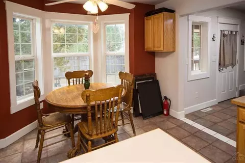 60795 Windsor Dr, Bend, OR 97702 photo 5