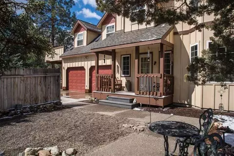 60795 Windsor Dr, Bend, OR 97702 photo 3