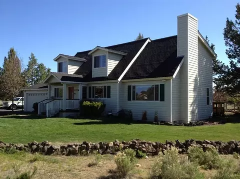 64805 Grande Loop, Bend, OR 97701 photo 3