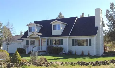 64805 Grande Loop, Bend, OR 97701 photo 2