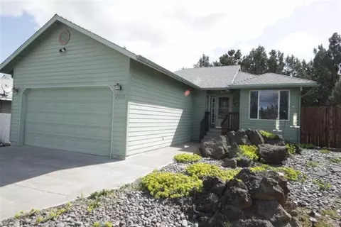 2610 NE Moonlight, Bend, OR 97701 photo 1
