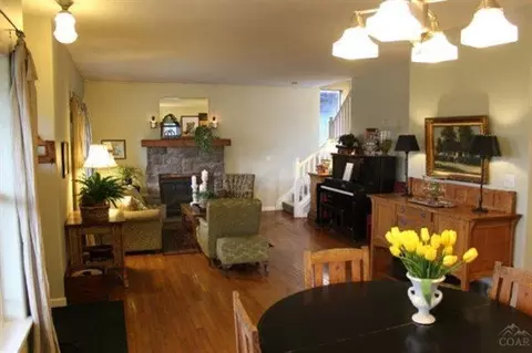 62729 Larkview Rd, Bend, OR 97701 photo 2