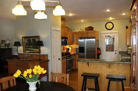 62729 Larkview Rd, Bend, OR 97701 photo 3