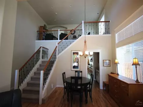 61054 Chamomile Pl, Bend, OR 97702 photo 4
