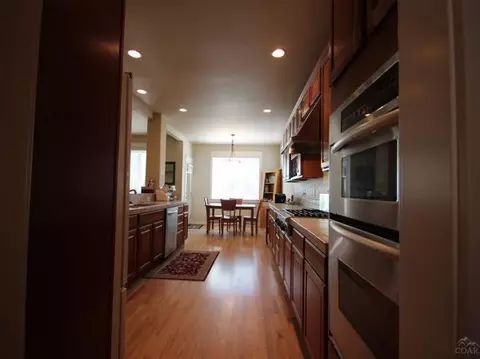 61054 Chamomile Pl, Bend, OR 97702 photo 5